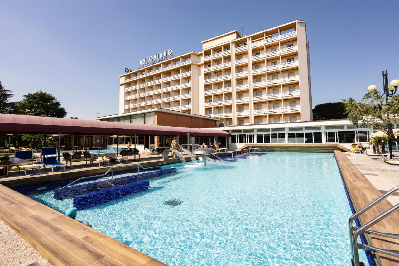 Hotel Terme Antoniano มอนเตกรอตโต แตร์เม ภายนอก รูปภาพ