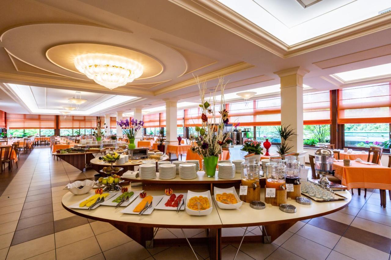 Hotel Terme Antoniano มอนเตกรอตโต แตร์เม ภายนอก รูปภาพ